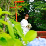 御舘山神社で前撮り
MAEDORU!とは、長崎県最大級3000着以上の衣装から選べる前撮り専門店。衣装着放題・ロケ行き放題・持ち込み自由挙式当日衣装無料提供。
お好きな場所・思い出の場所・季節よってお好き場所をtチョイスしてください 長崎県のフォトウェディング、前撮り専門店 お宮参り・マタニティー・七五三・成人式撮影