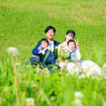 諫早中央干拓で前撮り
MAEDORU!とは、長崎県最大級3000着以上の衣装から選べる前撮り専門店。衣装着放題・ロケ行き放題・持ち込み自由挙式当日衣装無料提供。
お好きな場所・思い出の場所・季節よってお好き場所をtチョイスしてください 長崎県のフォトウェディング、前撮り専門店 お宮参り・マタニティー・七五三・成人式撮影