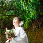 御舘山神社で前撮り
MAEDORU!とは、長崎県最大級3000着以上の衣装から選べる前撮り専門店。衣装着放題・ロケ行き放題・持ち込み自由挙式当日衣装無料提供。
お好きな場所・思い出の場所・季節よってお好き場所をtチョイスしてください 長崎県のフォトウェディング、前撮り専門店 お宮参り・マタニティー・七五三・成人式撮影