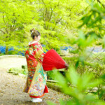 諫早公園眼鏡橋で前撮り
MAEDORU!とは、長崎県最大級3000着以上の衣装から選べる前撮り専門店。衣装着放題・ロケ行き放題・持ち込み自由挙式当日衣装無料提供。
お好きな場所・思い出の場所・季節よってお好き場所をtチョイスしてください 長崎県のフォトウェディング、前撮り専門店 お宮参り・マタニティー・七五三・成人式撮影