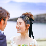 長崎市伊王島で前撮り。
MAEDORU!とは、長崎県最大級3000着以上の衣装から選べる前撮り専門店。衣装着放題・ロケ行き放題・持ち込み自由挙式当日衣装無料提供。
お好きな場所・思い出の場所・季節よってお好き場所をtチョイスしてください 長崎県のフォトウェディング、前撮り専門店 お宮参り・マタニティー・七五三・成人式撮影