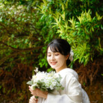 御舘山神社で前撮り
MAEDORU!とは、長崎県最大級3000着以上の衣装から選べる前撮り専門店。衣装着放題・ロケ行き放題・持ち込み自由挙式当日衣装無料提供。
お好きな場所・思い出の場所・季節よってお好き場所をtチョイスしてください 長崎県のフォトウェディング、前撮り専門店 お宮参り・マタニティー・七五三・成人式撮影